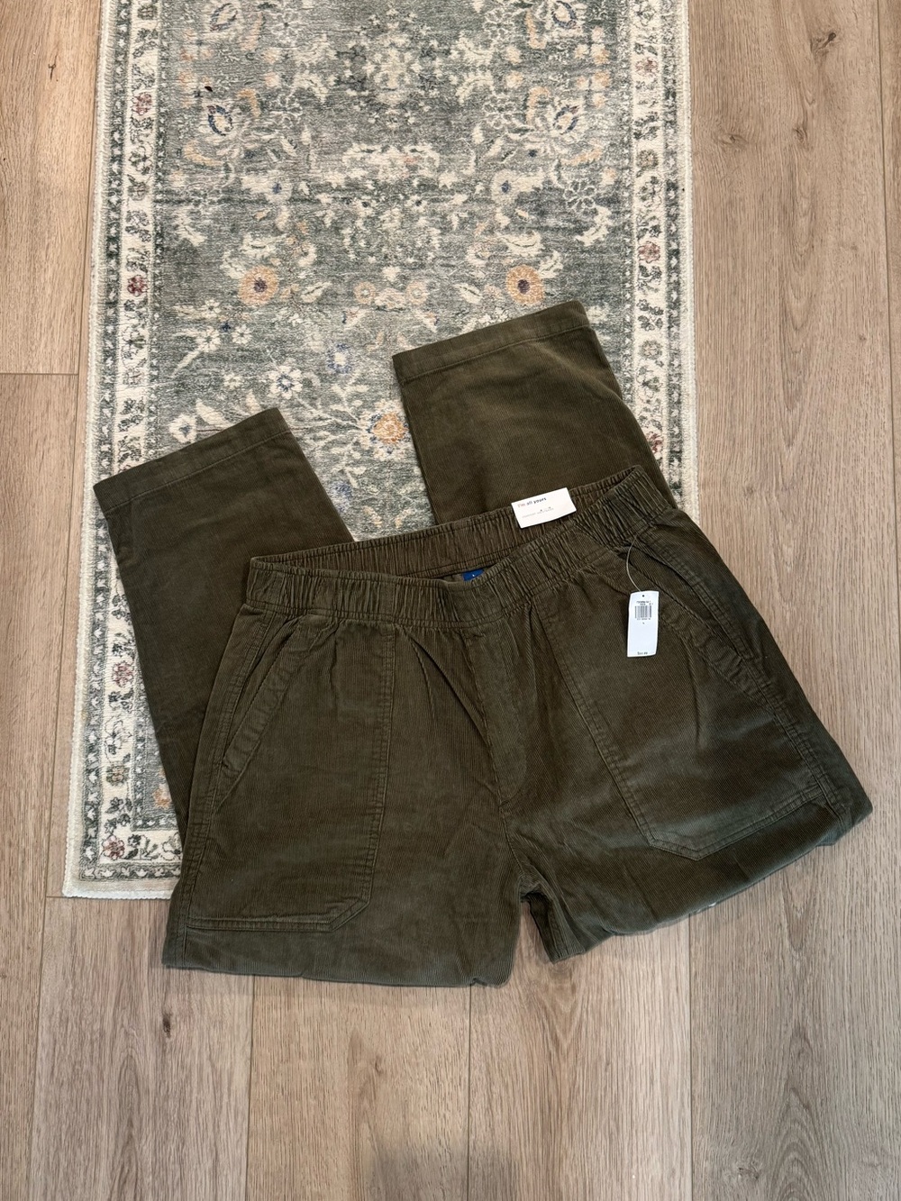 Old Navy Olive Green Corduroy Elastic-Waist Women's Pants